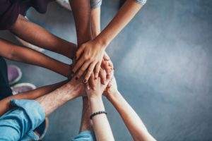 Gruppo di mani